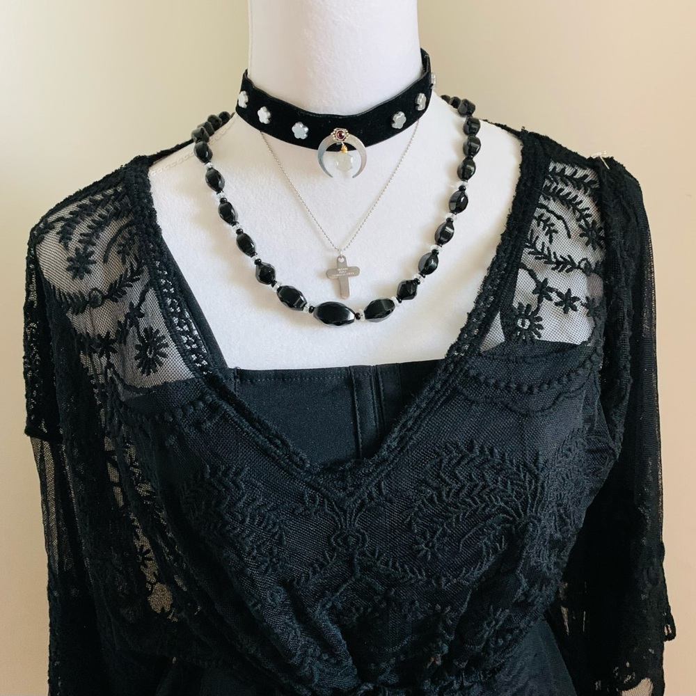Elegant Black Beaded Necklace